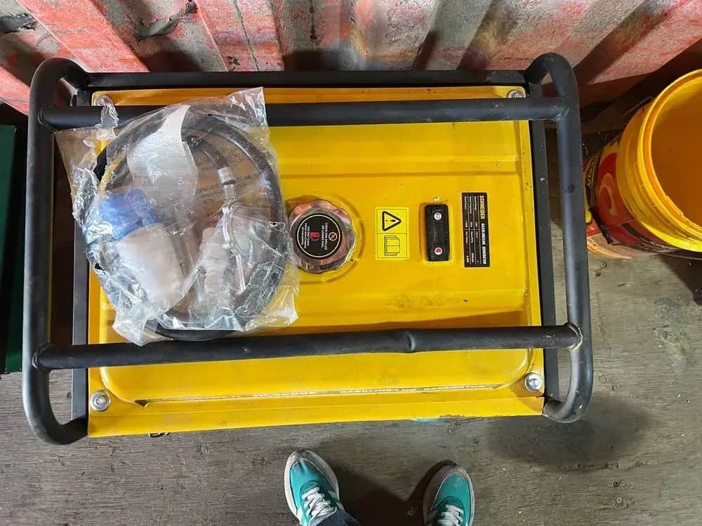 موتور برق 8 کیلو وات دوگانه سوز (گاز شهری و بنزین) استارتی تک فاز و سه فاز اشنایدر مدل HL9500E - تصویر 2