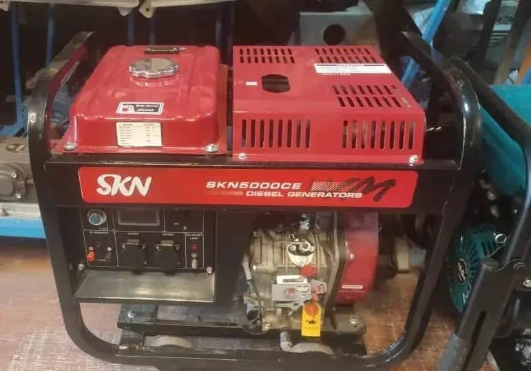 موتور برق 4.5 کیلووات  تک فاز دیزلی SKN مدل 5000CE - تصویر 2